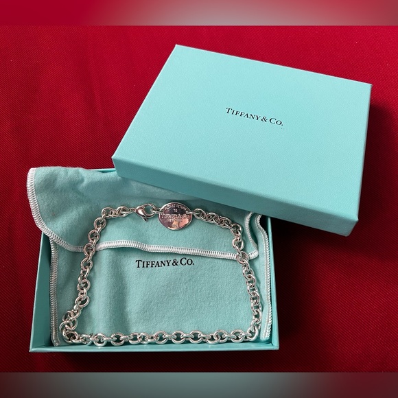 Tiffany & Co, “Please return to Tiffany” oval tag choker pendant necklace. Used - Picture 4 of 6
